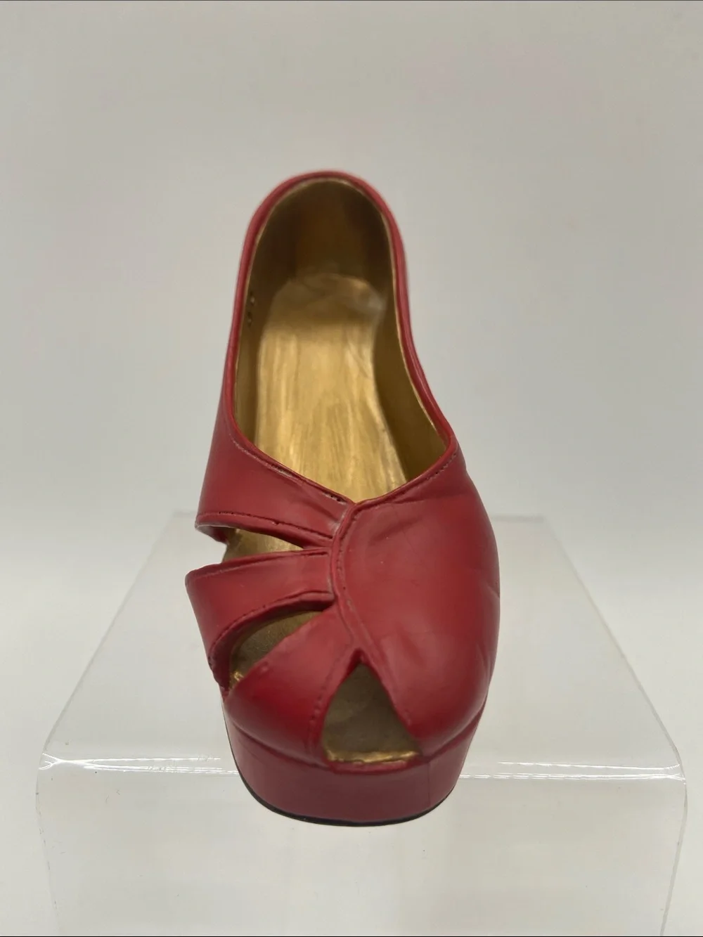 Just The Right Shoe by Raine Ravishing Red Miniature Shoe Figurine Vintage